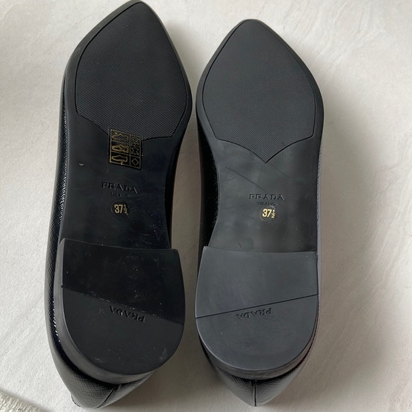 Prada saffiano leather bow tie flats. Size 37.5 - Picture 4 of 11